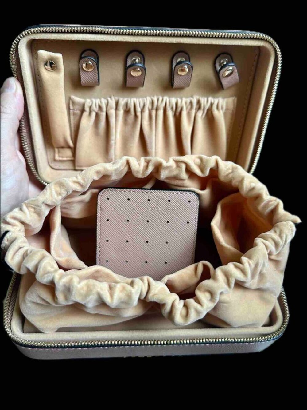 NWOT CALPAK Travel Jewelry Zipper Case Tan Gold